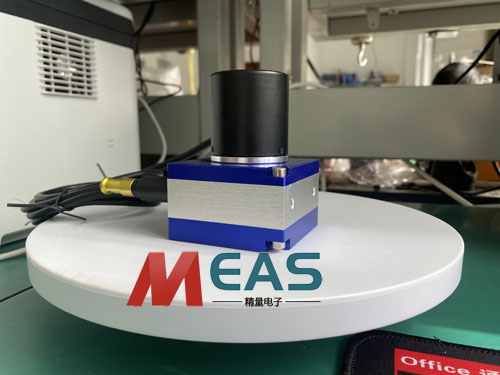 ���Kλ�ƾ��a����Һ���͸��Ё�(l��i)�Д������\(y��n)�Р�r