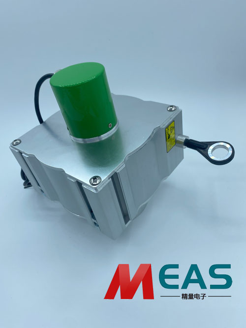 ����λ�ƾ��a��ݔ����̖(h��o)�����ڿ���ϵ�y(t��ng)֮�g