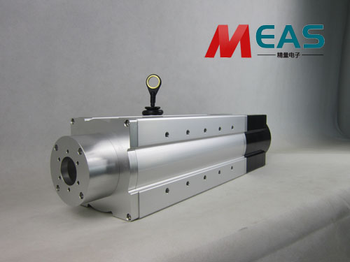 ����������λ�ƾ��a���ھ��_�Է����_�����µĸ߶�