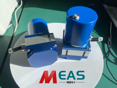 ����λ�ƾ��a����(sh��)�t���d�����_�y��������